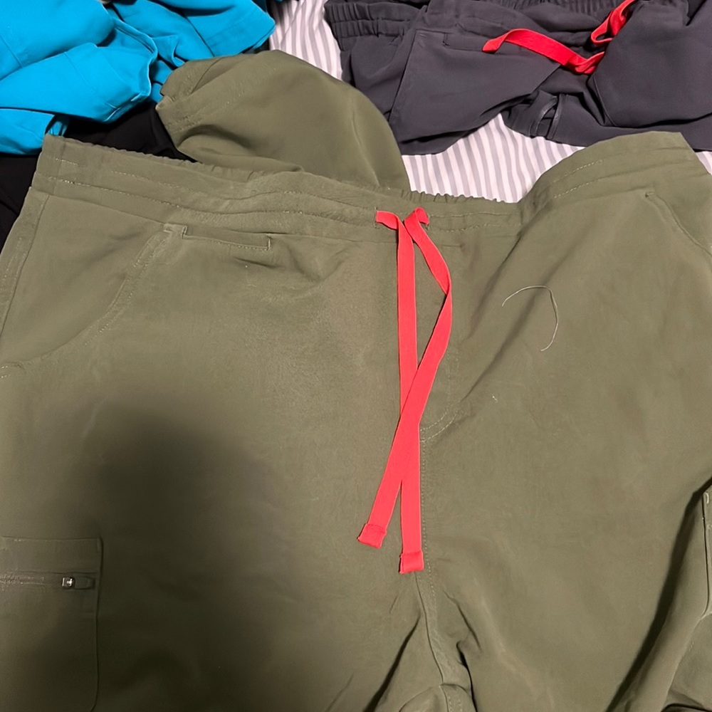 Olive green figs yolas xl tall